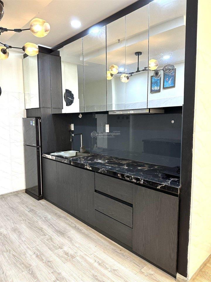 Chính chủ gửi bán căn 1pn 49m2 giá tốt tại everrich infinity.  0915 194 ***