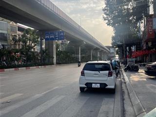 Bán nhà ngô thì nhậm hà đông. 55m2 x6 tầng thang máy. mt 6m giá chỉ 11 tỷ. ô tô đỗ cửa, lô góc.