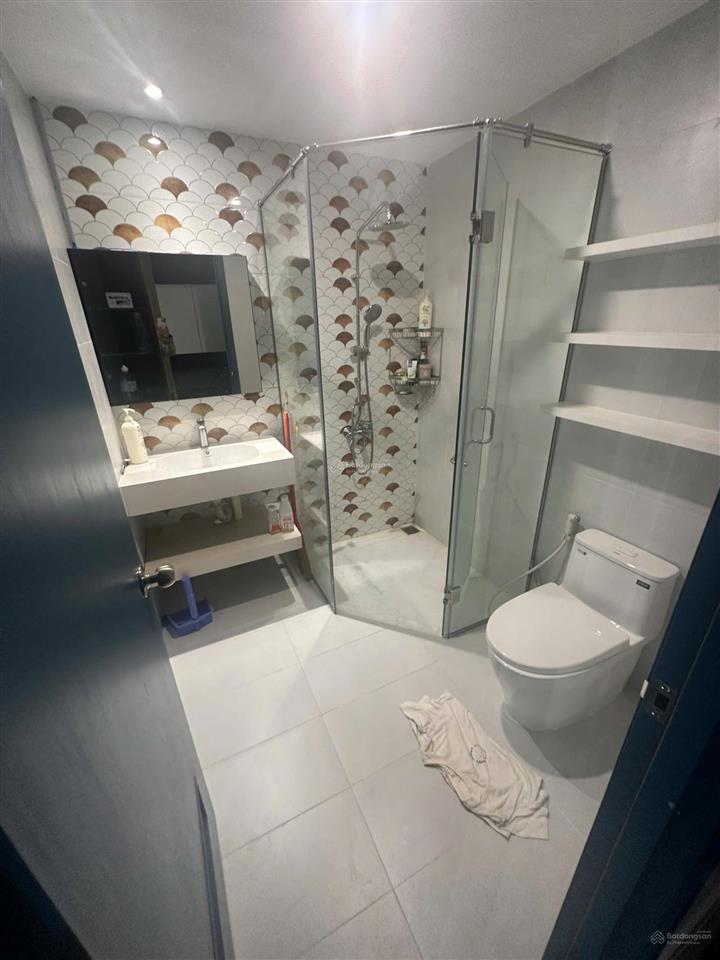 Chuyển nhượng lavida plus 2pn 2wc 74m2 full nội thất đẹp mới giá 5 tỷ đã vat.  0938 839 ***