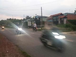 Bán lô đất 10x50, thổ cư 300m2 mặt tiền đường nhựa ba lăn xi thông dài.  0934 823 ***