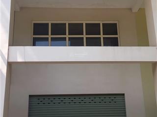 Bán nhà phố mặt tiền đường phan chu trinh đối diện trường quốc tế việt hoa.  0934 823 ***