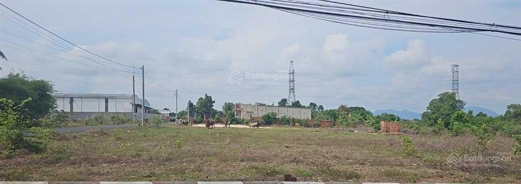 Bán đất 2057m2 lô góc mặt tiền lê hồng phong, thị trấn ngãi giao, châu đức