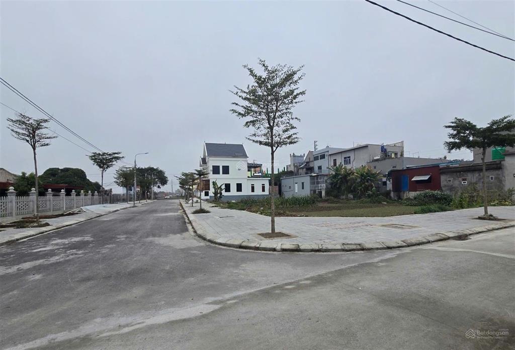 0975 897 *** đất đấu giá sát ql37b, cạnh cao tốc, mặt tiền 8m, full thổ cư, 100m2, giá chỉ 2 tỷ