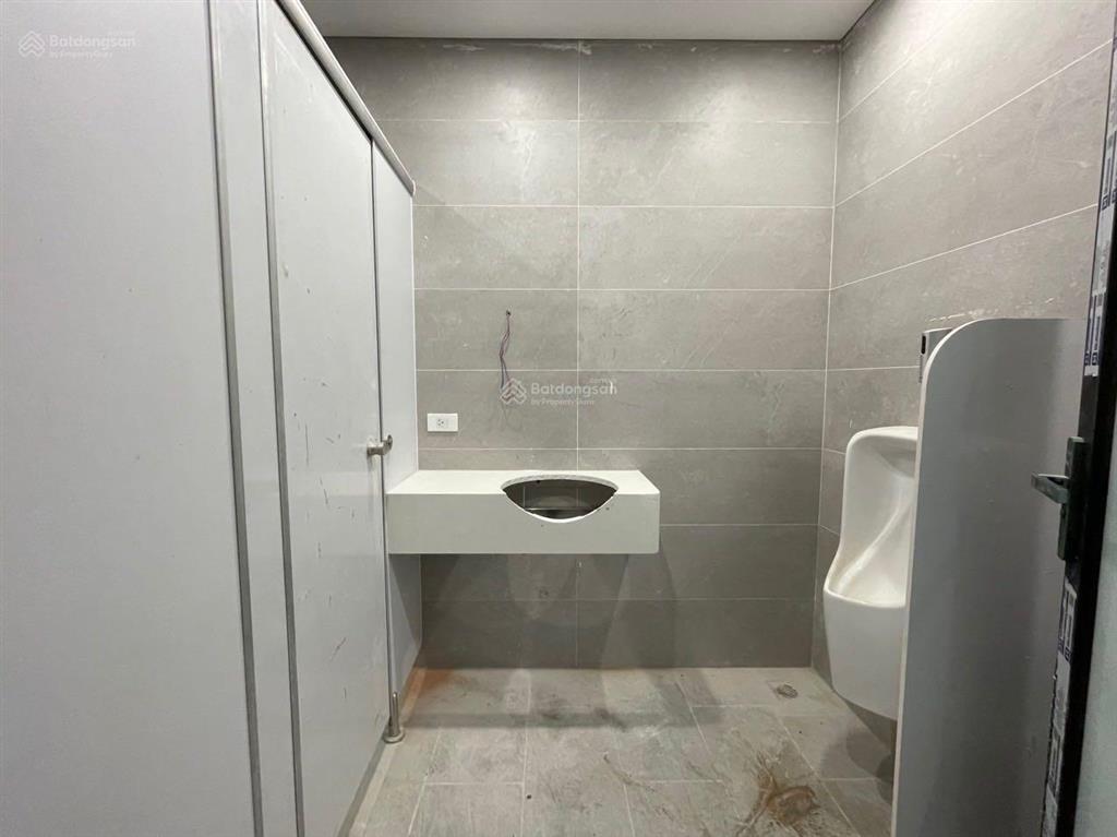 Cho thuê tòa nhà phố nguyễn thị định, thanh xuân dt 140m2x9 tầng + 1 hầm, mt 7m, nhà xây mới đẹp