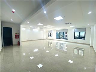 Cho thuê nhà phố trung kính, cầu giấy. dt 120m2, 6t, 1 hầm. mt 11m, mới 100%, thang máy. 65tr/th