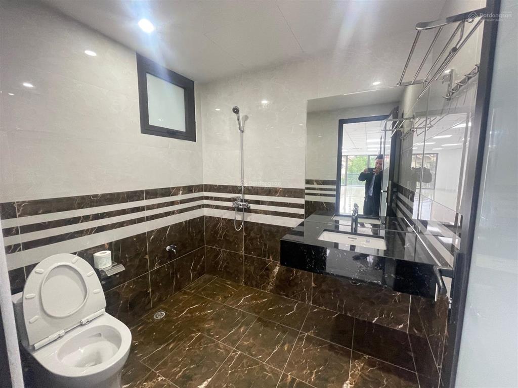 Chính chủ cần cho thuê gấp nhà nguyễn thị thập, phường trung hoà, q cầu giấy, dt 150m2x7t thang máy