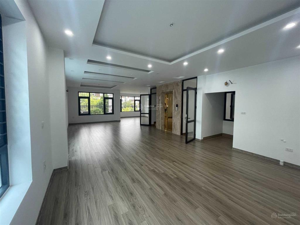 Cho thuê nhanh nhà phố nguyễn thị định  trung hoà dt 70m2 x 6t mt 5m cho làm chdv  có thang máy