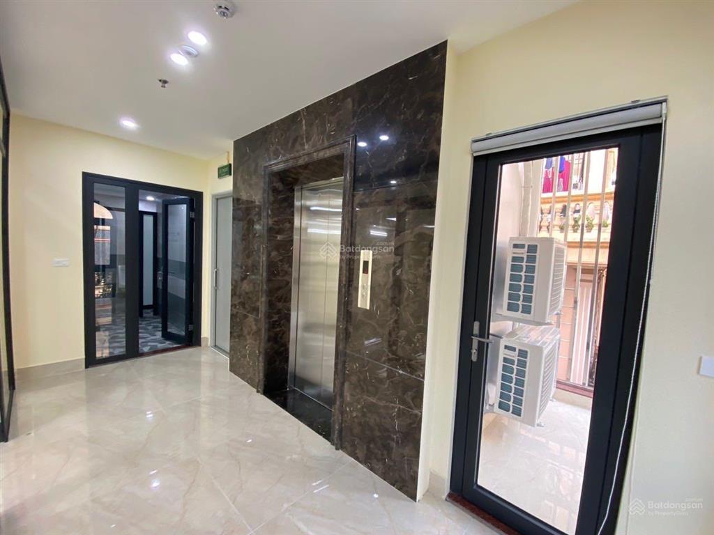 Cho thuê tòa nhà đường trung yên, trung kính, trung hòa. dt 100m2 x 7 tầng, mặt tiền 5m giá 50tr/th