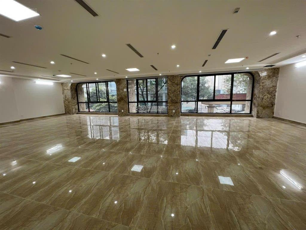 Chính chủ cho thuê tòa mới xây hoàng ngân dt130m2 x8t,1 hầm mt 9m full kính mới pccc đủ giá90tr