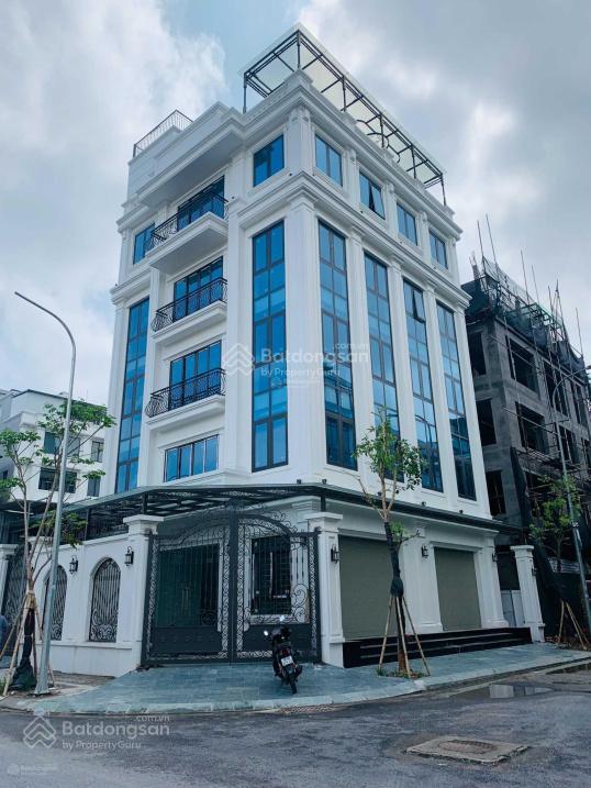 Cho thuê tòa vp trần thái tông  cầu giấy, 160m2x7t, 2mt, thông sàn, thang máy, pccc đầy đủ, đh âm