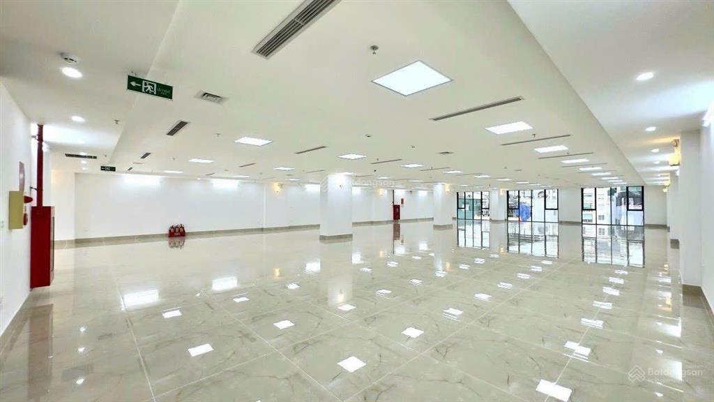 Nhà riêng duy tân mt 10m dt 170m2 x 8 tầng có hầm thông sàn hợp nhiều mô hình giá 145tr