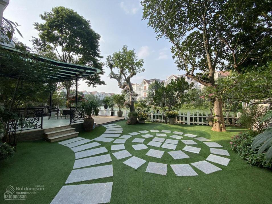 Cần cho thuê gấp biệt thự khu vực phố vũ phạm hàm dt 200m2 x 5t. nhà mới, sân vườn cực đẹp, 40tr