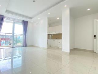 Saigon mia căn góc ban công hướng đông view sông vị trí đẹp nhà sạch sẽ mới