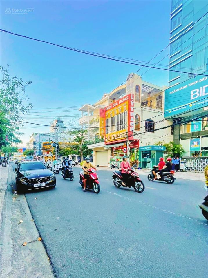 Nhà 7 tầng quang trung / sẵn dòng tiền cho thuê quá ổn áp