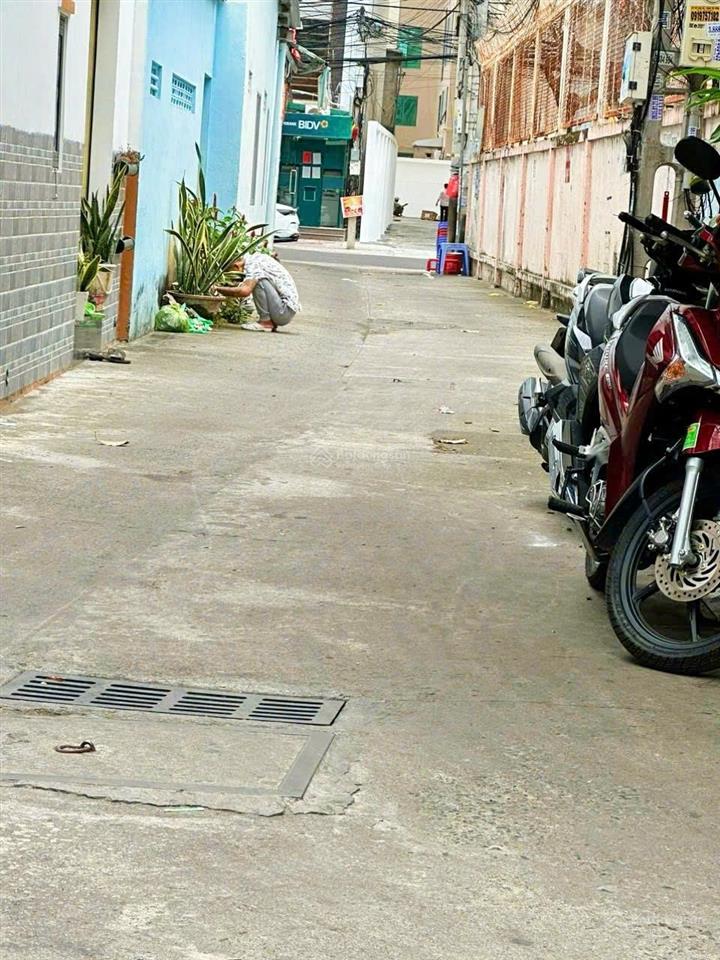 Góc 3 mặt tiền phố tây  12 tỷ (hẻm hùng vương ô tô)