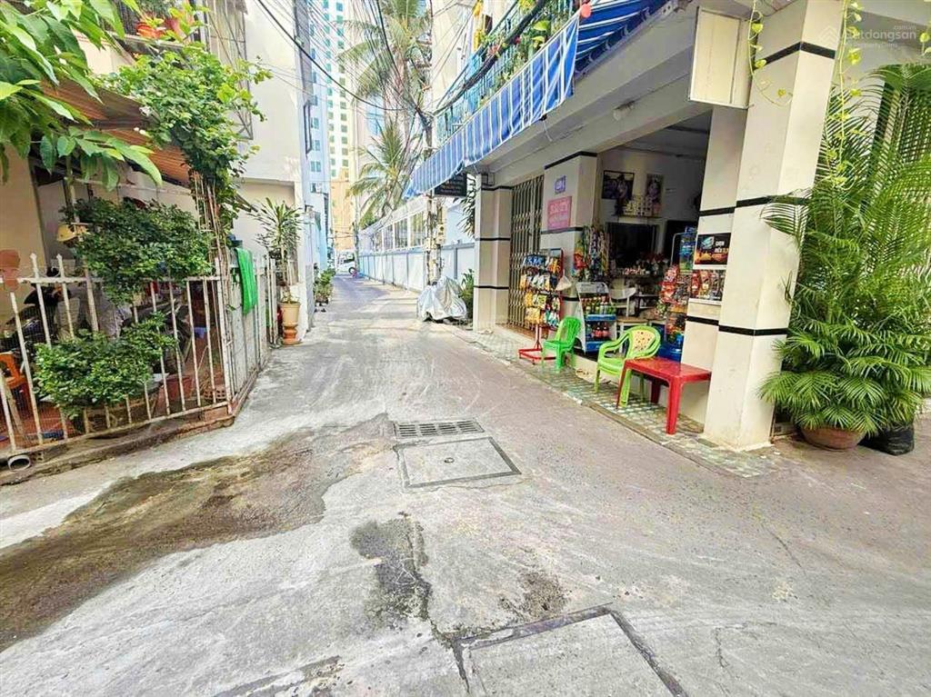 Góc 3 mặt tiền phố tây  12 tỷ (hẻm hùng vương ô tô)