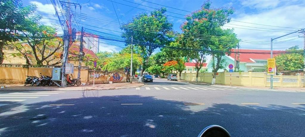 Hẻm ô tô tải nhỏ đường hòn chồng, 6 tỷ * cách bãi tắm hòn chồng 300m