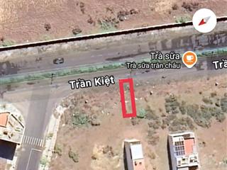 Mặt tiền trần kiệt, 2,4 tỷ [ cách hùng vương 1,5km ] cách sân bay tuy hoà 4km