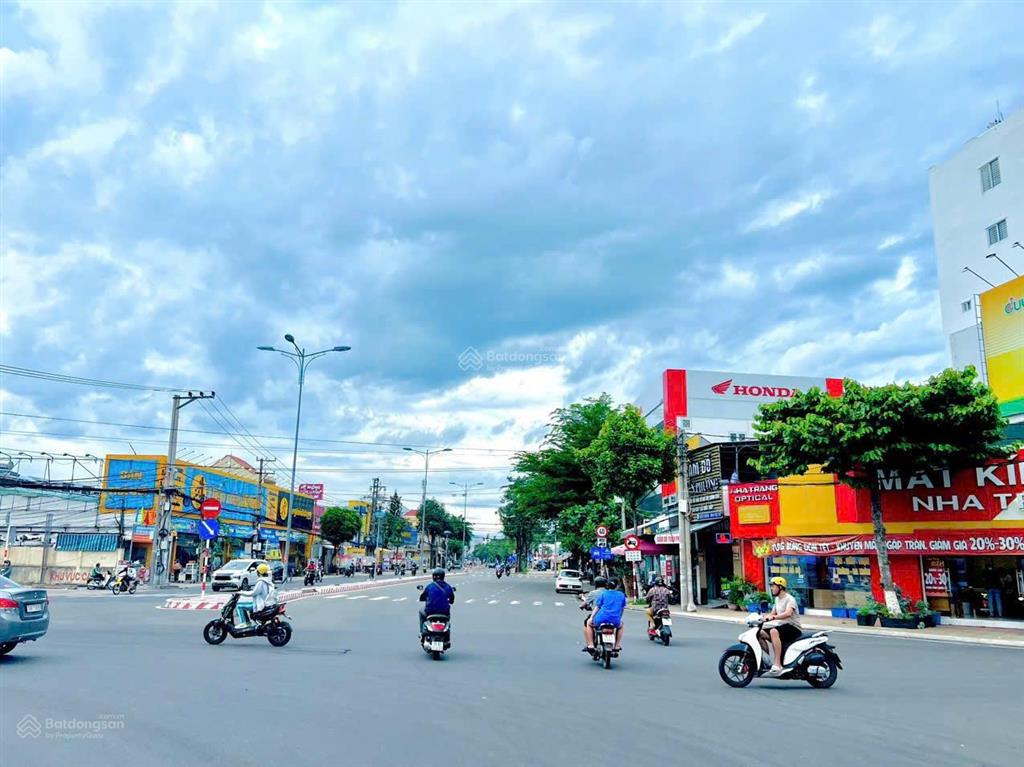 3 mặt tiền lê hồng phong, gần bệnh viện tâm trí