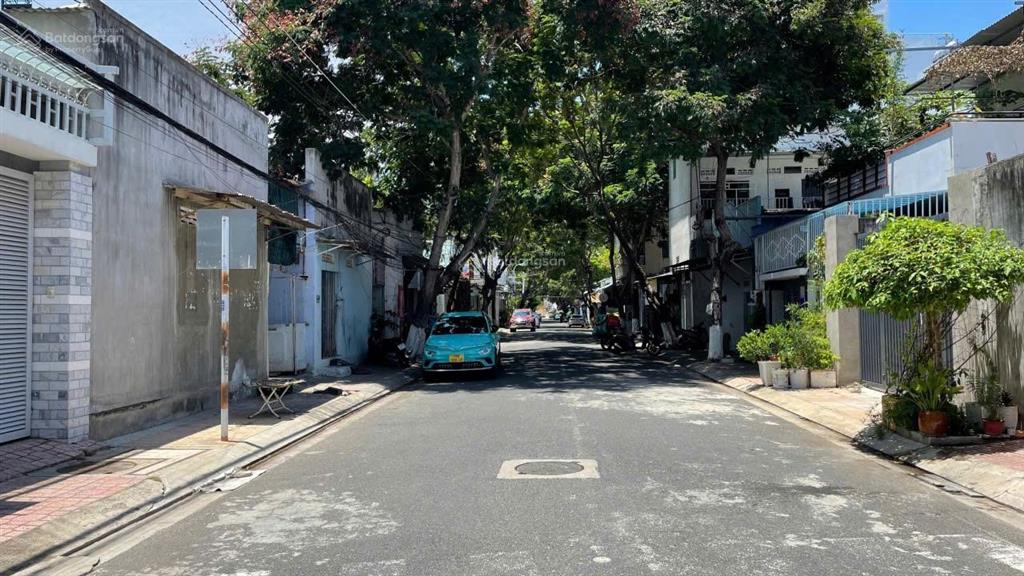 Mặt tiền lê văn huân, ngang 8,6m * sẵn nhà và cách biển 200m * giá 15,8 tỷ