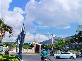 Mặt tiền dương hiến quyền, ngang hơn 5m  cách biển 120m