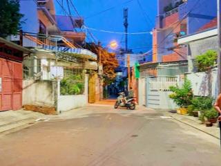 Nhà mặt tiền phú đức, gần mai xuân thưởng tầm 150m cách biển hòn chồng 700m, giá 46tr/m²