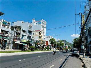Nhà 2 tầng mặt tiền 2/4, đối diện sos * cách biển hòn chồng 1,5km * giá 10,6 tỷ