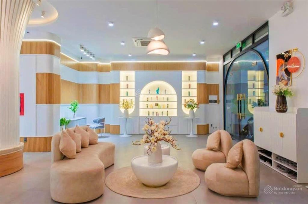 Nhà 4 tầng hàn thuyên, cách biển trần phú 300m giá 45 tỷ