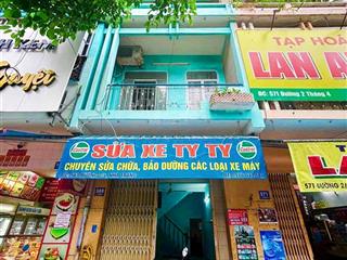 Nhà 3 tầng mặt tiền 2/4  nằm giữa cao văn bé  đoàn trần nghiệp, gần biển hòn chồng 7 tỷ 680 triệu