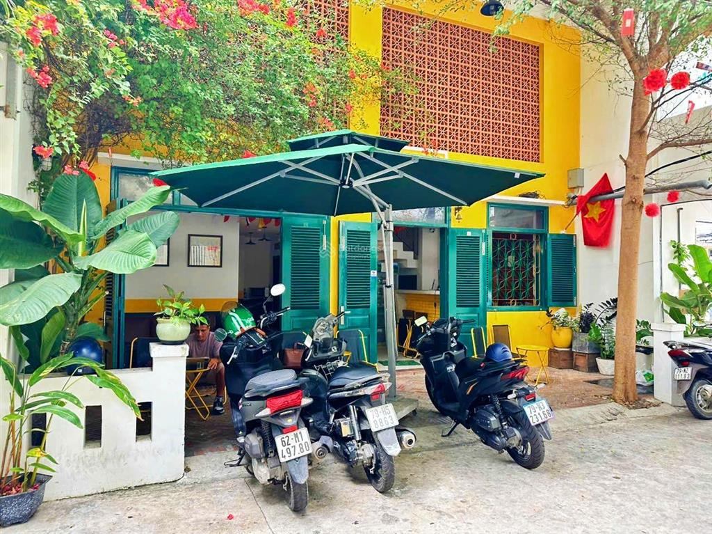 Hotel 7 tầng pasteur, view biển khá đẹp ra biển trần phú 189m giá 20 tỷ