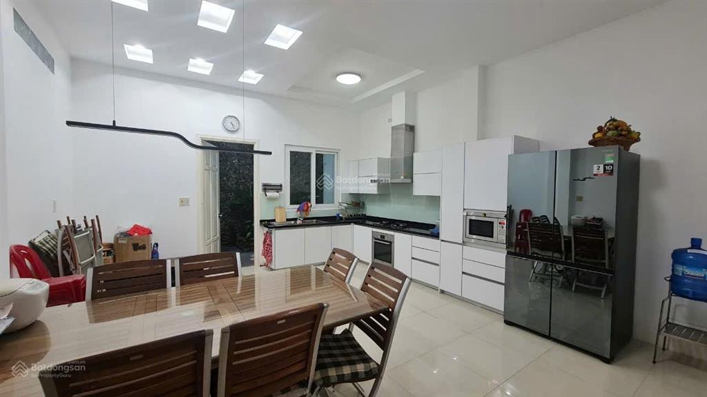 [ nhà 3 tầng mê linh  đối diện ubnd phường ] ** cách biển trần phú  600m  giá  15 tỷ