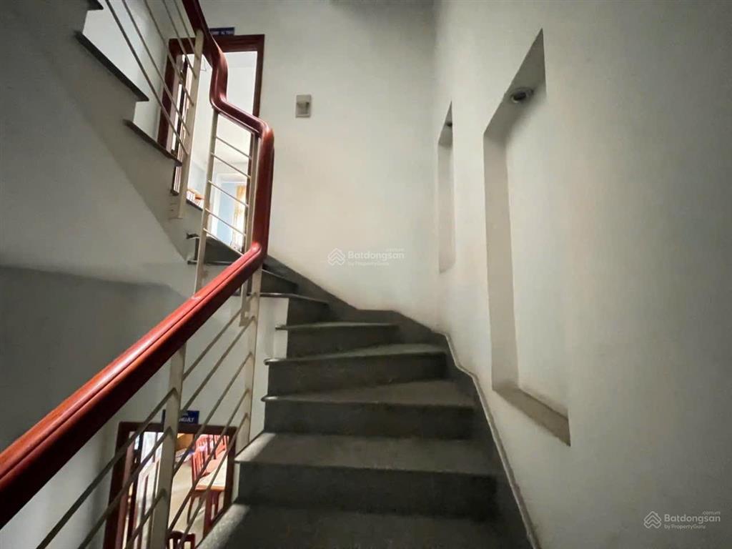 [ nhà 5 tầng mặt tiền huỳnh thúc kháng  ngang 9m ] * cách biển trần phú  700m  giá  17,2 tỷ