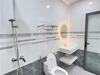 Nhà new 3 tầng đào văn tiến  sát đường nguyễn khuyến  cách biển hòn chồng  2km giá 5,1 tỷ