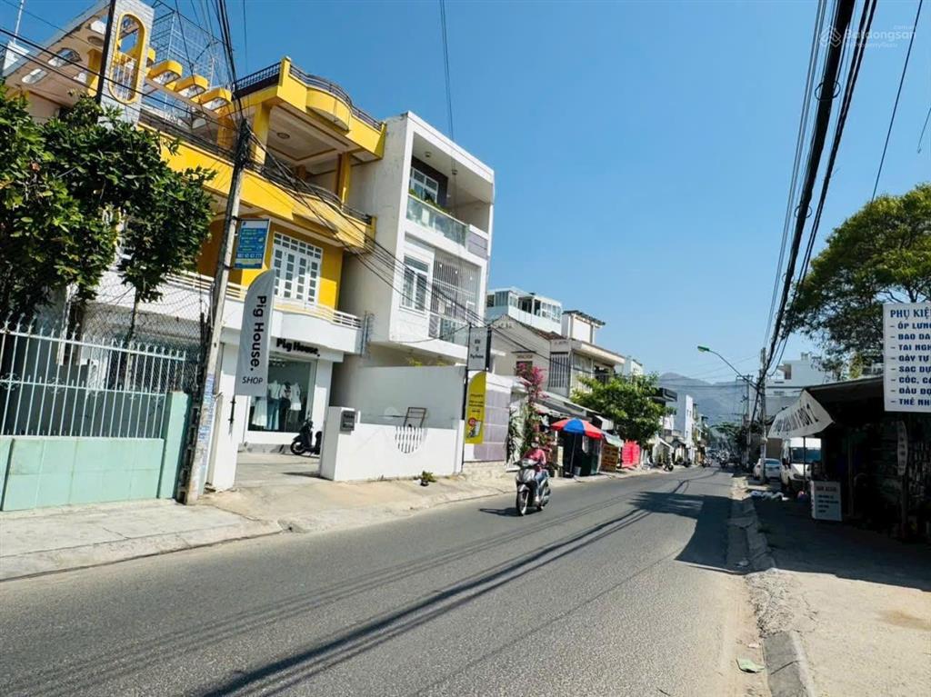 Mặt tiền lạc thiện, sát đại học nha trang |(ngang gần 10m), giá 21 tỷ