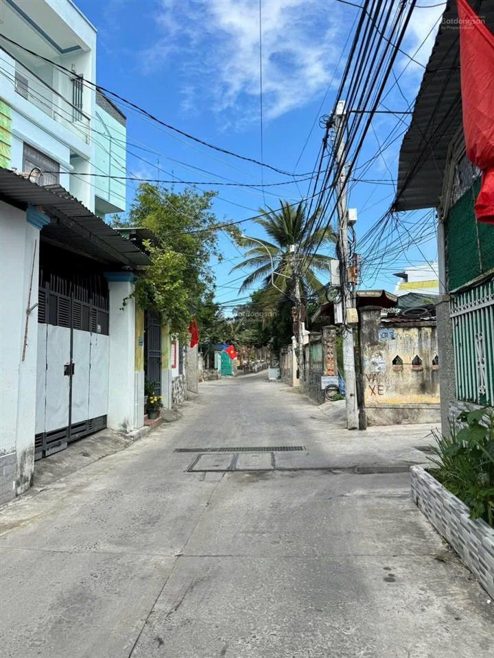 (góc 2 mặt tiền hoà trung, ngang 6,4m) * khá gần nguyễn chích, giá 2 tỷ 650 triệu