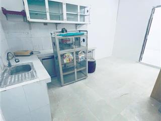 Nhà góc 2 mặt thoáng  gần nhà thờ nguyễn khuyến [ hẻm xe tải nhỏ ]  giá 2,250 tỷ.
