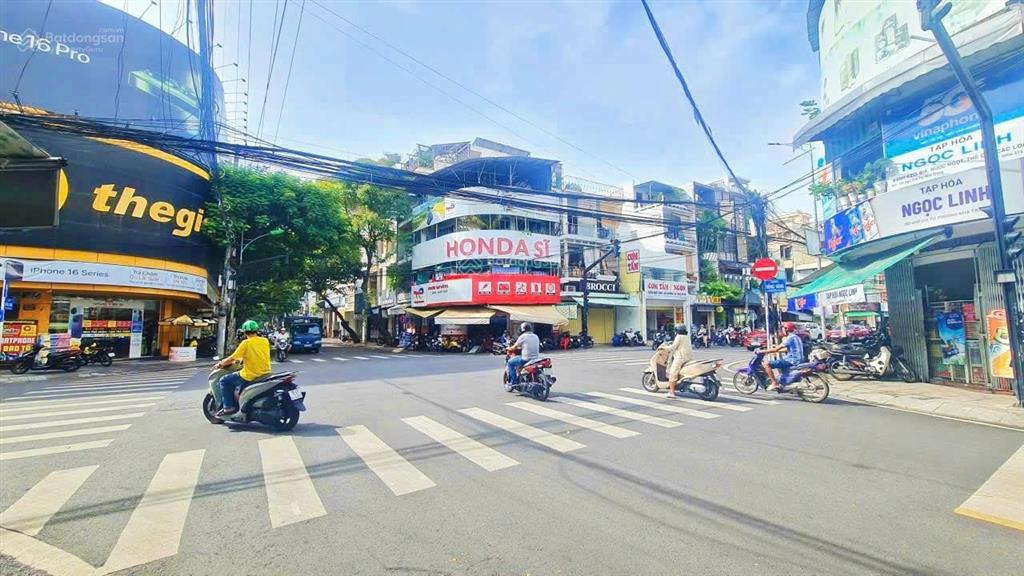 Nhà 3 tầng, góc 2 mặt tiền hồng bàng, ngô gia tự vị trí siêu ổn giá 17 tỷ