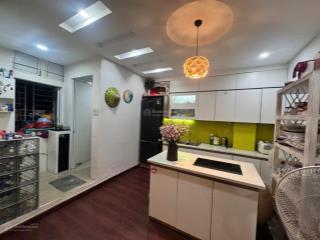 Căn chung cư hưng phú, full nội thất, tầng 3 toà b, giá 2,4 tỷ