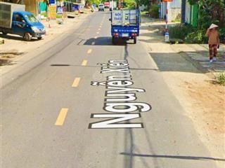 Mặt tiền nguyễn xiển  khá gần mầm non bé thơ * cách biển hòn chồng 3km.  giá 5,8 tỷ