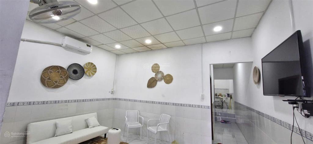 Nhà hẻm nguyễn văn đăng  ngang gần 5m  gần suối khoáng nóng tháp bà giá 2,2 tỷ