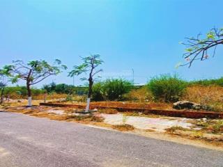 Mặt nhựa huỳnh văn nghệ  52 triệu / m2