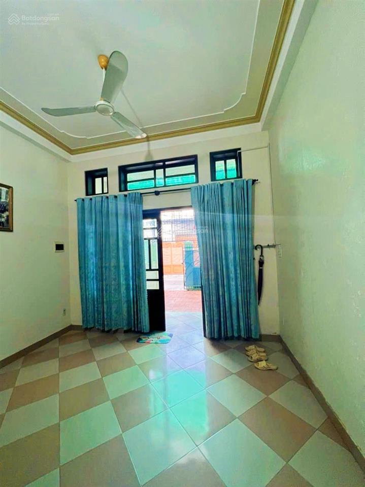 Nhà 2 tầng đường sao biển, cách biển hòn chồng 250m, giá 9,2 tỷ