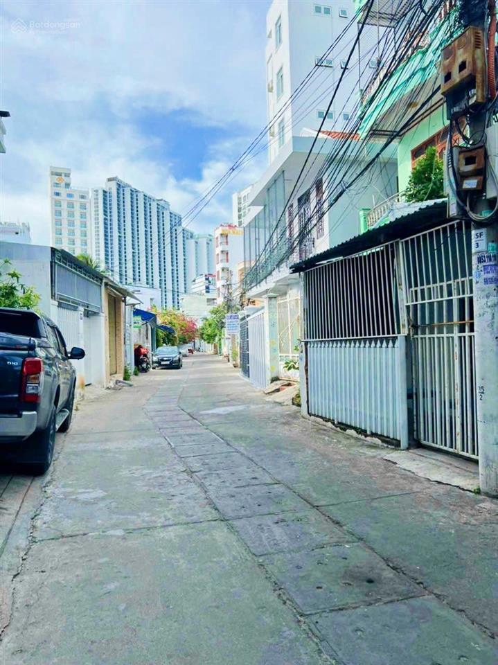 Nhà 2 tầng đường sao biển, cách biển hòn chồng 250m, giá 9,2 tỷ