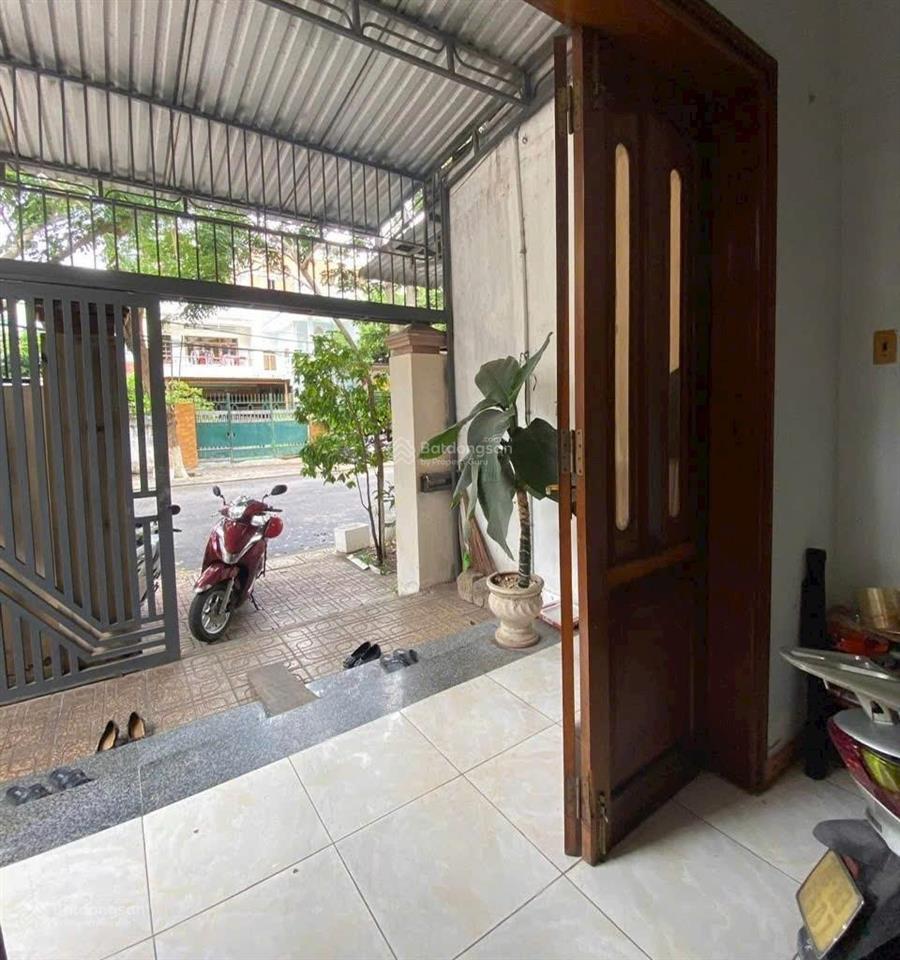 Nhà 2 tầng, góc 2 mặt tiền nguyễn hiền, sát mai xuân thưởng ra biển hòn chồng 250m giá 14 tỷ