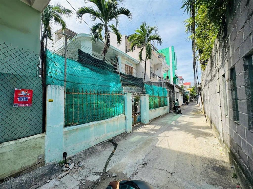 Đặng tất đất dài 11m, ra biển hòn chồng 250m, hẻm xe tải nhỏ. giá 16 tỷ