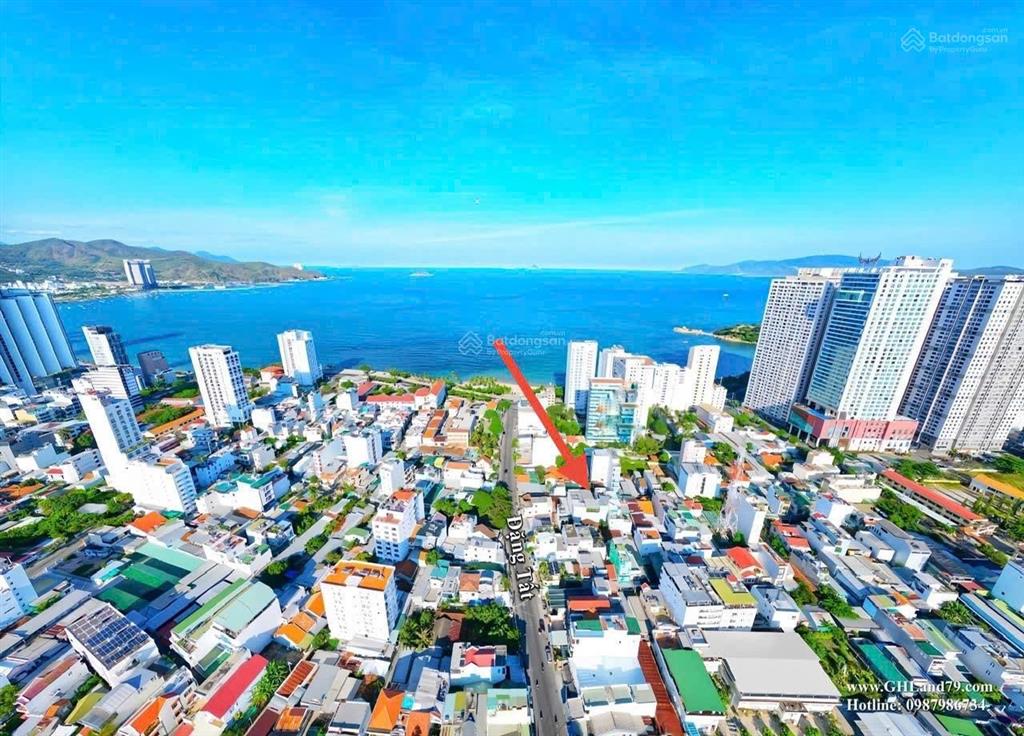 Đặng tất đất dài 11m, ra biển hòn chồng 250m, hẻm xe tải nhỏ. giá 16 tỷ