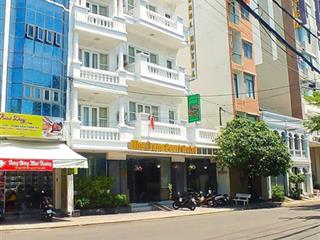 Khách sạn 5 tầng phan đình phùng  đi ra biển trần phú 300m  giá 42 tỷ