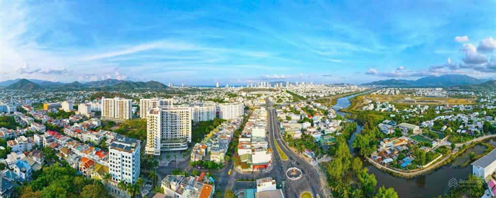 Nhà 5 tầng góc 2 mặt tiền đường trần hữu duyệt & trần quang trung, đang có doanh thu. giá 45 tỷ