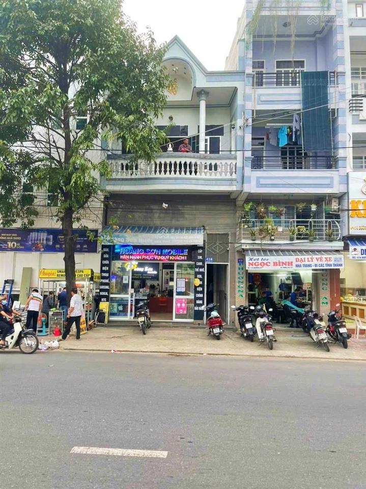 Nhà 2 tầng mặt tiền đường 2/4  sát phường vĩnh hải cũ { kinh doanh bao ổn áp }  giá  12 tỷ