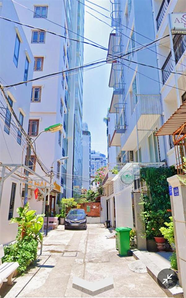 Toà nhà 7,5 tầng, hẻm hùng vương, ra biển trần phú 180m, giá 9,5 tỷ
